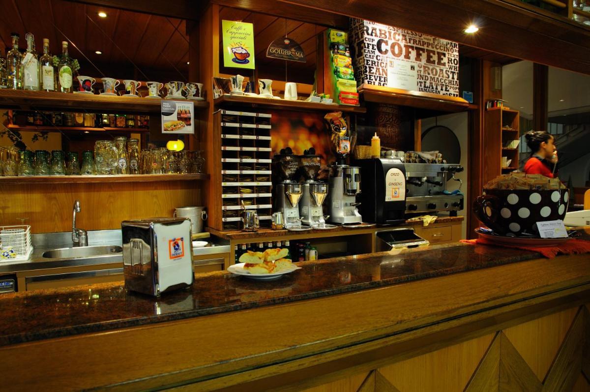 Hotel Dante 폰테 넬랄피 외부 사진